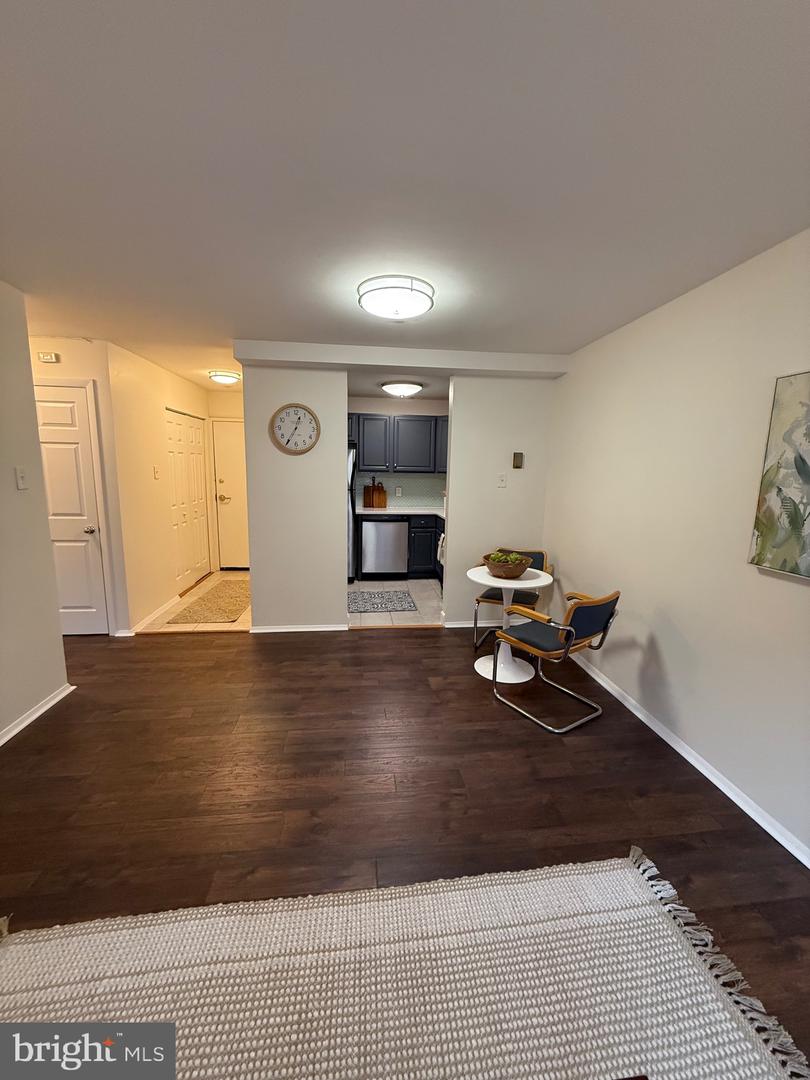 4555 MACARTHUR BLVD NW #107, WASHINGTON, District Of Columbia 20007, 1 Bedroom Bedrooms, 4 Rooms Rooms,1 BathroomBathrooms,Residential,For sale,4555 MACARTHUR BLVD NW #107,DCDC2241912 MLS # DCDC2241912 4555 MACARTHUR BLVD NW #107, WASHINGTON, District Of Columbia 20007, 1 Bedroom Bedrooms, 4 Rooms Rooms,1 BathroomBathrooms,Residential,For sale,4555 MACARTHUR BLVD NW #107,DCDC2241912 MLS # DCDC2241912