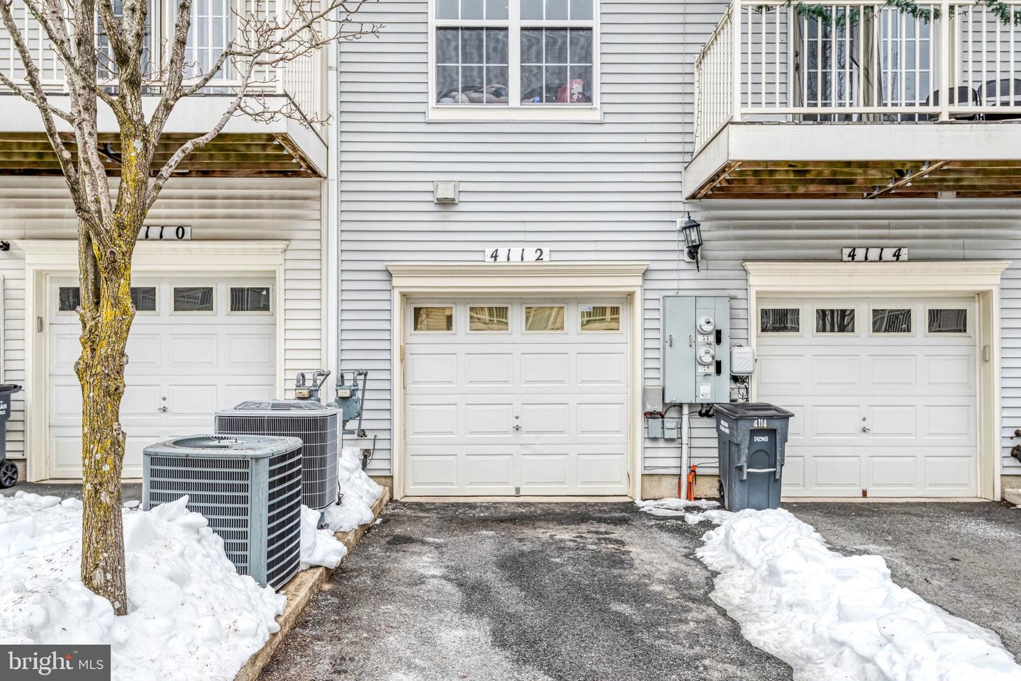 4112 POTOMAC HIGHLANDS CIR, TRIANGLE, Virginia 22172, 3 Bedrooms Bedrooms, ,2 BathroomsBathrooms,Residential,For sale,4112 POTOMAC HIGHLANDS CIR,VAPW2110852 MLS # VAPW2110852 4112 POTOMAC HIGHLANDS CIR, TRIANGLE, Virginia 22172, 3 Bedrooms Bedrooms, ,2 BathroomsBathrooms,Residential,For sale,4112 POTOMAC HIGHLANDS CIR,VAPW2110852 MLS # VAPW2110852