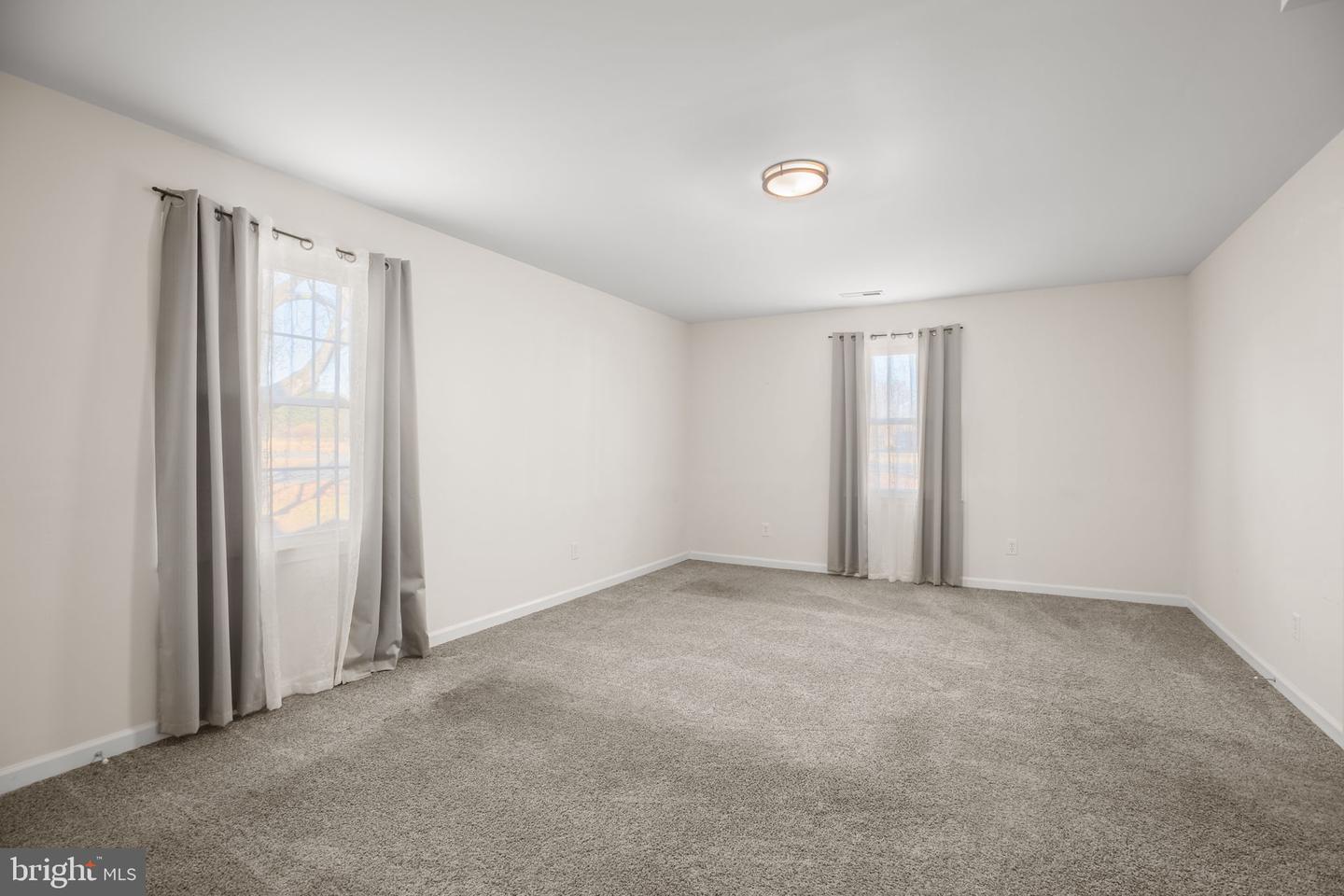 11908 KENNEDY LN, FREDERICKSBURG, Virginia 22407, 5 Bedrooms Bedrooms, ,3 BathroomsBathrooms,Residential,For sale,11908 KENNEDY LN,VASP2038754 MLS # VASP2038754