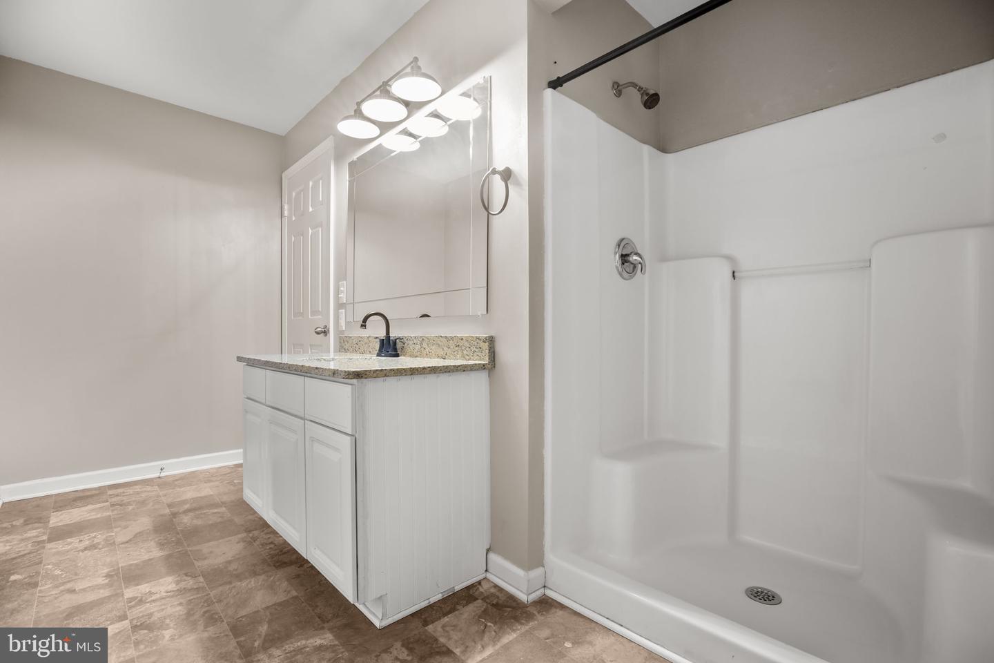 11908 KENNEDY LN, FREDERICKSBURG, Virginia 22407, 5 Bedrooms Bedrooms, ,3 BathroomsBathrooms,Residential,For sale,11908 KENNEDY LN,VASP2038754 MLS # VASP2038754