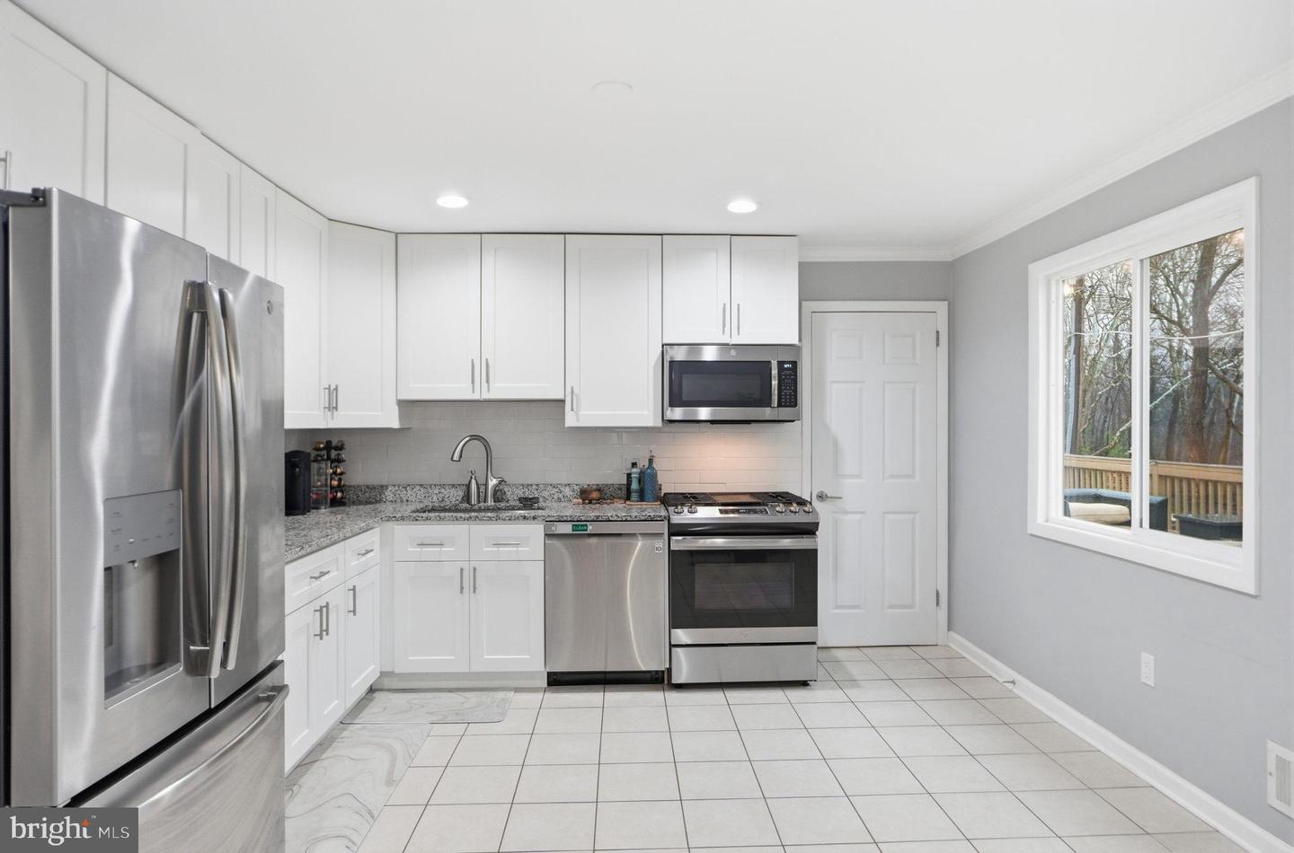 5955 EDGEWOOD LN, ALEXANDRIA, Virginia 22310, 5 Bedrooms Bedrooms, 9 Rooms Rooms,4 BathroomsBathrooms,Residential,For sale,5955 EDGEWOOD LN,VAFX2286872 MLS # VAFX2286872 5955 EDGEWOOD LN, ALEXANDRIA, Virginia 22310, 5 Bedrooms Bedrooms, 9 Rooms Rooms,4 BathroomsBathrooms,Residential,For sale,5955 EDGEWOOD LN,VAFX2286872 MLS # VAFX2286872