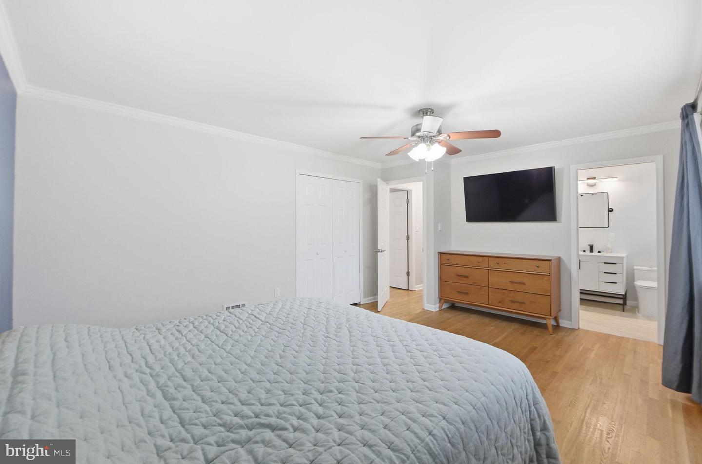 5955 EDGEWOOD LN, ALEXANDRIA, Virginia 22310, 5 Bedrooms Bedrooms, 9 Rooms Rooms,4 BathroomsBathrooms,Residential,For sale,5955 EDGEWOOD LN,VAFX2286872 MLS # VAFX2286872 5955 EDGEWOOD LN, ALEXANDRIA, Virginia 22310, 5 Bedrooms Bedrooms, 9 Rooms Rooms,4 BathroomsBathrooms,Residential,For sale,5955 EDGEWOOD LN,VAFX2286872 MLS # VAFX2286872