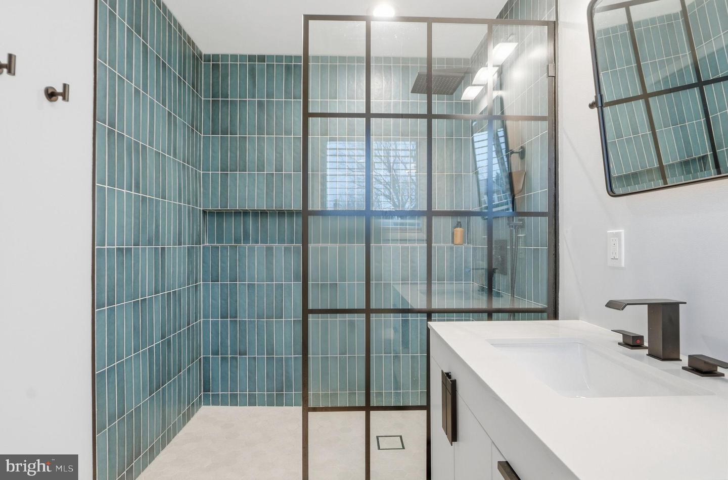 5955 EDGEWOOD LN, ALEXANDRIA, Virginia 22310, 5 Bedrooms Bedrooms, 9 Rooms Rooms,4 BathroomsBathrooms,Residential,For sale,5955 EDGEWOOD LN,VAFX2286872 MLS # VAFX2286872 5955 EDGEWOOD LN, ALEXANDRIA, Virginia 22310, 5 Bedrooms Bedrooms, 9 Rooms Rooms,4 BathroomsBathrooms,Residential,For sale,5955 EDGEWOOD LN,VAFX2286872 MLS # VAFX2286872