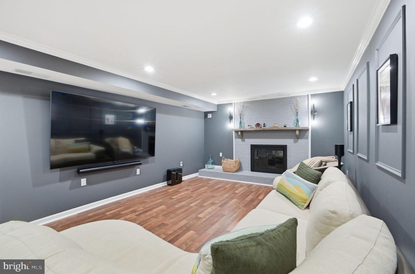 5955 EDGEWOOD LN, ALEXANDRIA, Virginia 22310, 5 Bedrooms Bedrooms, 9 Rooms Rooms,4 BathroomsBathrooms,Residential,For sale,5955 EDGEWOOD LN,VAFX2286872 MLS # VAFX2286872 5955 EDGEWOOD LN, ALEXANDRIA, Virginia 22310, 5 Bedrooms Bedrooms, 9 Rooms Rooms,4 BathroomsBathrooms,Residential,For sale,5955 EDGEWOOD LN,VAFX2286872 MLS # VAFX2286872