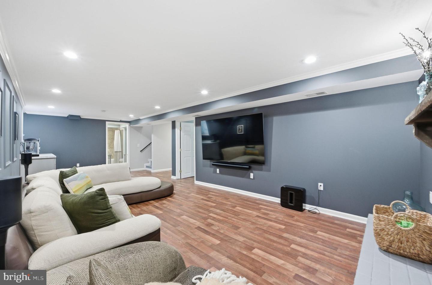 5955 EDGEWOOD LN, ALEXANDRIA, Virginia 22310, 5 Bedrooms Bedrooms, 9 Rooms Rooms,4 BathroomsBathrooms,Residential,For sale,5955 EDGEWOOD LN,VAFX2286872 MLS # VAFX2286872 5955 EDGEWOOD LN, ALEXANDRIA, Virginia 22310, 5 Bedrooms Bedrooms, 9 Rooms Rooms,4 BathroomsBathrooms,Residential,For sale,5955 EDGEWOOD LN,VAFX2286872 MLS # VAFX2286872