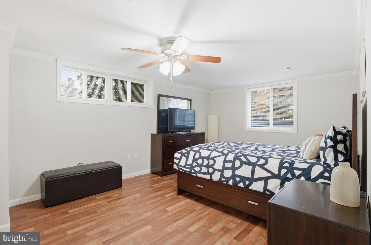 5955 EDGEWOOD LN, ALEXANDRIA, Virginia 22310, 5 Bedrooms Bedrooms, 9 Rooms Rooms,4 BathroomsBathrooms,Residential,For sale,5955 EDGEWOOD LN,VAFX2286872 MLS # VAFX2286872 5955 EDGEWOOD LN, ALEXANDRIA, Virginia 22310, 5 Bedrooms Bedrooms, 9 Rooms Rooms,4 BathroomsBathrooms,Residential,For sale,5955 EDGEWOOD LN,VAFX2286872 MLS # VAFX2286872