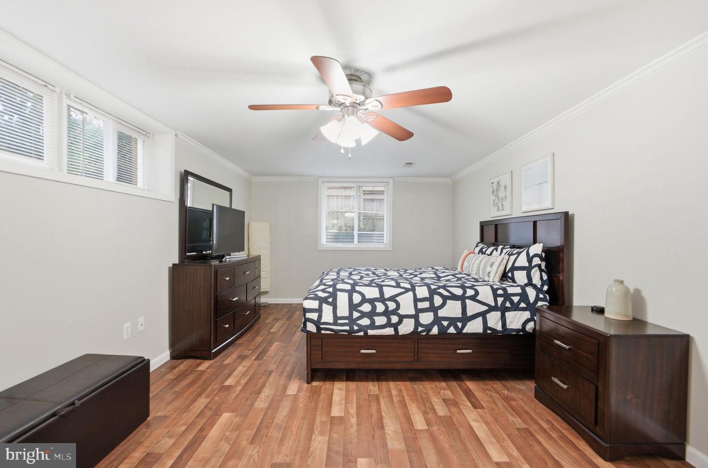 5955 EDGEWOOD LN, ALEXANDRIA, Virginia 22310, 5 Bedrooms Bedrooms, 9 Rooms Rooms,4 BathroomsBathrooms,Residential,For sale,5955 EDGEWOOD LN,VAFX2286872 MLS # VAFX2286872 5955 EDGEWOOD LN, ALEXANDRIA, Virginia 22310, 5 Bedrooms Bedrooms, 9 Rooms Rooms,4 BathroomsBathrooms,Residential,For sale,5955 EDGEWOOD LN,VAFX2286872 MLS # VAFX2286872