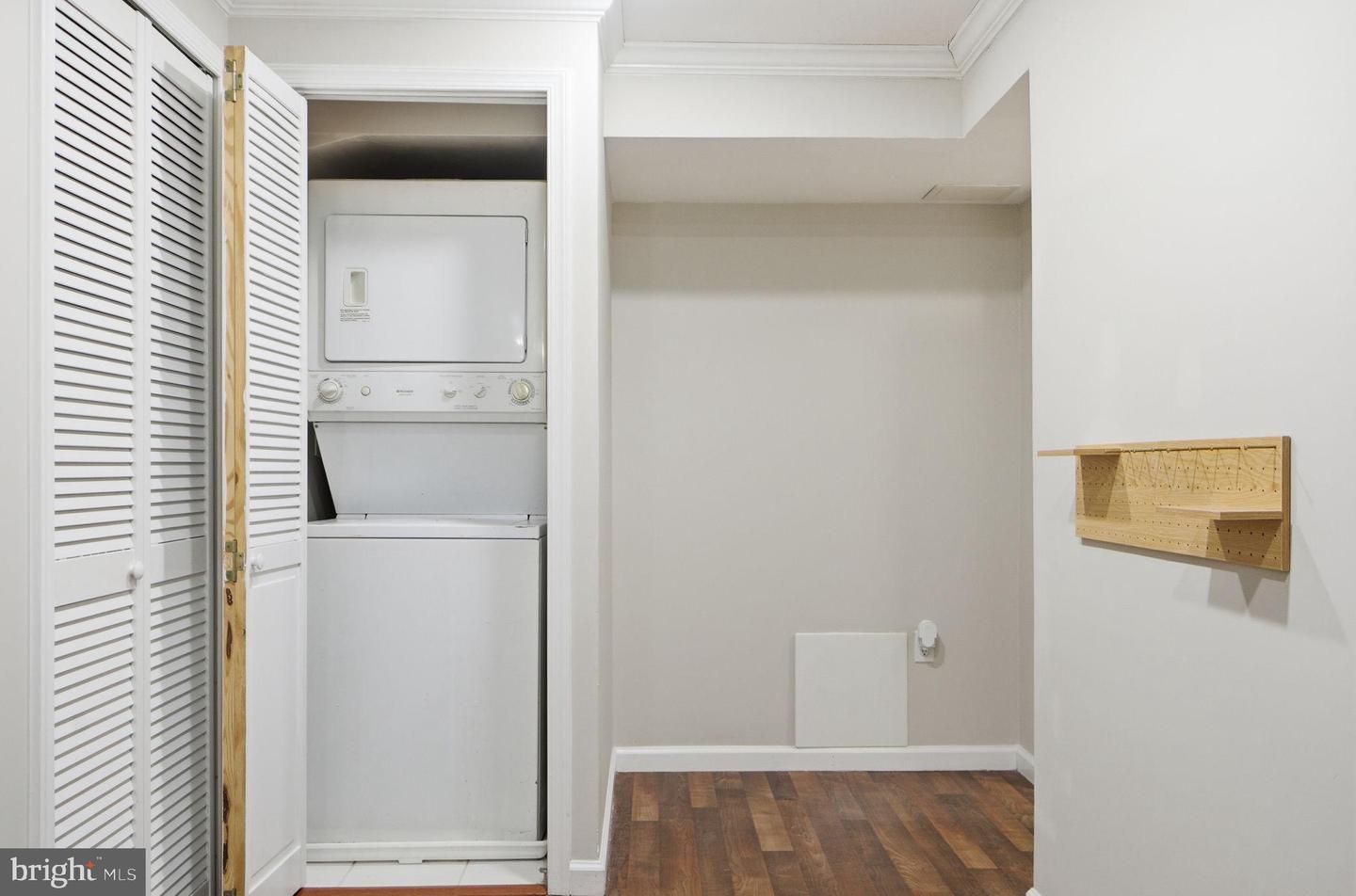 5955 EDGEWOOD LN, ALEXANDRIA, Virginia 22310, 5 Bedrooms Bedrooms, 9 Rooms Rooms,4 BathroomsBathrooms,Residential,For sale,5955 EDGEWOOD LN,VAFX2286872 MLS # VAFX2286872 5955 EDGEWOOD LN, ALEXANDRIA, Virginia 22310, 5 Bedrooms Bedrooms, 9 Rooms Rooms,4 BathroomsBathrooms,Residential,For sale,5955 EDGEWOOD LN,VAFX2286872 MLS # VAFX2286872