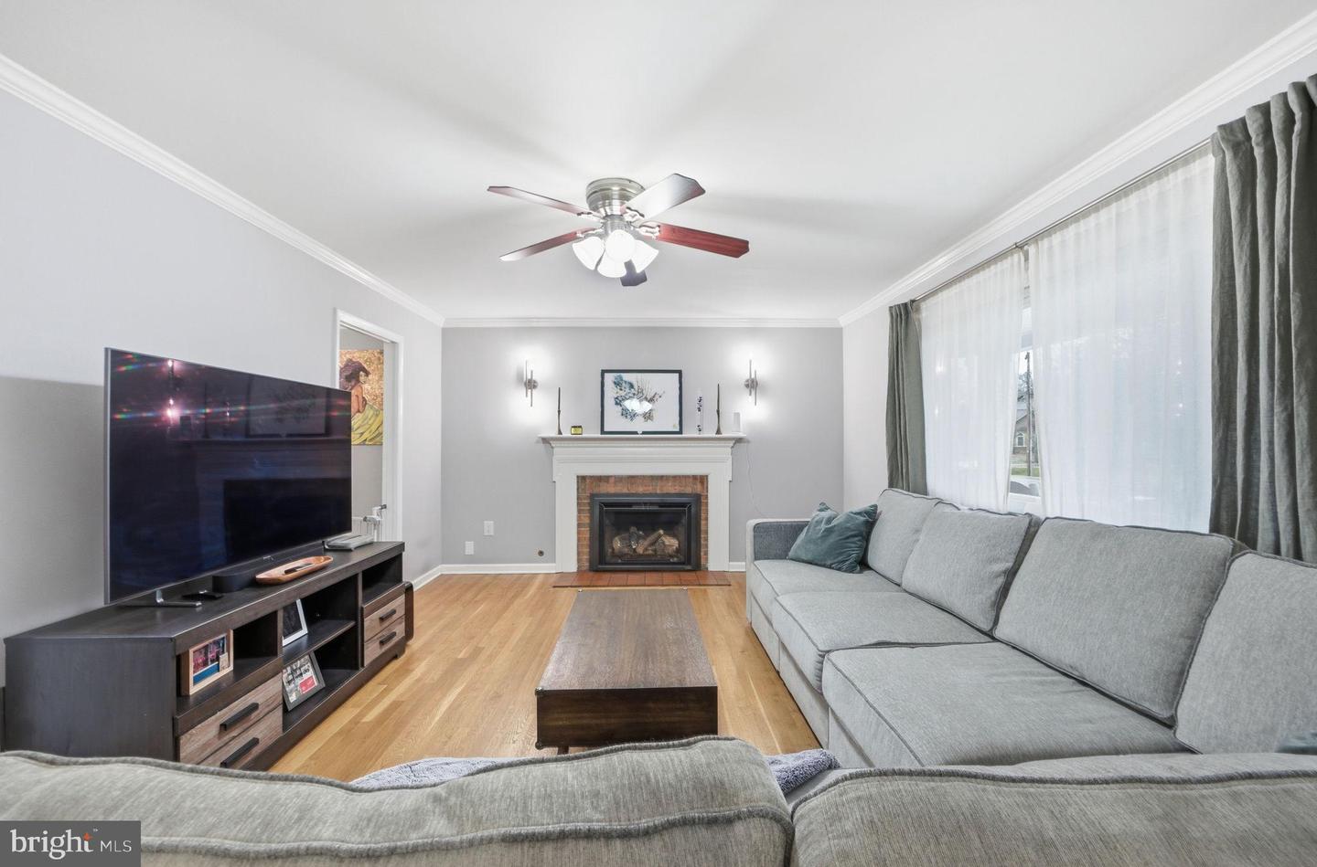 5955 EDGEWOOD LN, ALEXANDRIA, Virginia 22310, 5 Bedrooms Bedrooms, 9 Rooms Rooms,4 BathroomsBathrooms,Residential,For sale,5955 EDGEWOOD LN,VAFX2286872 MLS # VAFX2286872 5955 EDGEWOOD LN, ALEXANDRIA, Virginia 22310, 5 Bedrooms Bedrooms, 9 Rooms Rooms,4 BathroomsBathrooms,Residential,For sale,5955 EDGEWOOD LN,VAFX2286872 MLS # VAFX2286872