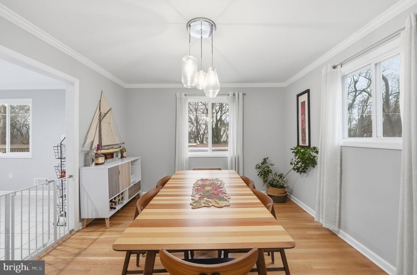 5955 EDGEWOOD LN, ALEXANDRIA, Virginia 22310, 5 Bedrooms Bedrooms, 9 Rooms Rooms,4 BathroomsBathrooms,Residential,For sale,5955 EDGEWOOD LN,VAFX2286872 MLS # VAFX2286872 5955 EDGEWOOD LN, ALEXANDRIA, Virginia 22310, 5 Bedrooms Bedrooms, 9 Rooms Rooms,4 BathroomsBathrooms,Residential,For sale,5955 EDGEWOOD LN,VAFX2286872 MLS # VAFX2286872