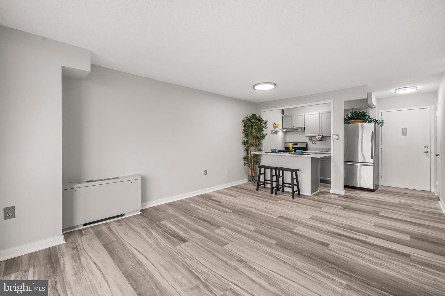 2500 N VAN DORN ST N #1409, ALEXANDRIA, Virginia 22302, 1 Bedroom Bedrooms, ,1 BathroomBathrooms,Residential,For sale,2500 N VAN DORN ST N #1409,VAAX2053404 MLS # VAAX2053404