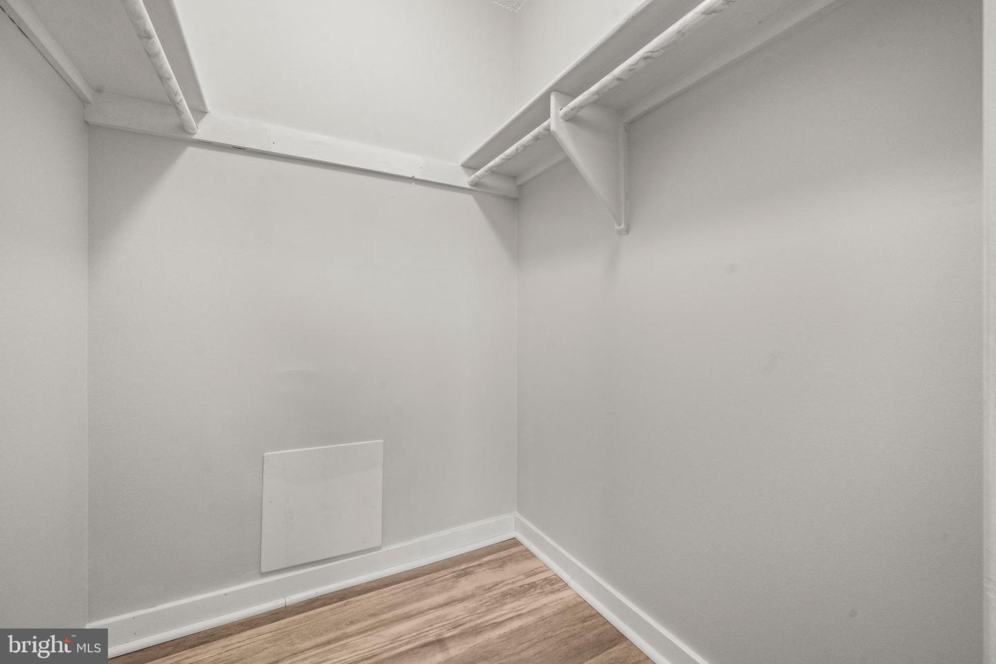 2500 N VAN DORN ST N #1409, ALEXANDRIA, Virginia 22302, 1 Bedroom Bedrooms, ,1 BathroomBathrooms,Residential,For sale,2500 N VAN DORN ST N #1409,VAAX2053404 MLS # VAAX2053404