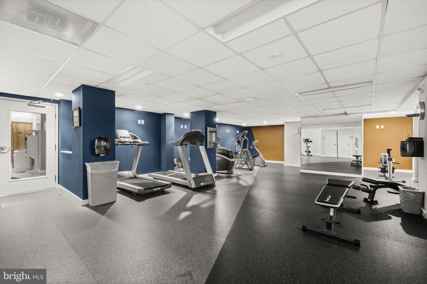 2500 N VAN DORN ST N #1409, ALEXANDRIA, Virginia 22302, 1 Bedroom Bedrooms, ,1 BathroomBathrooms,Residential,For sale,2500 N VAN DORN ST N #1409,VAAX2053404 MLS # VAAX2053404