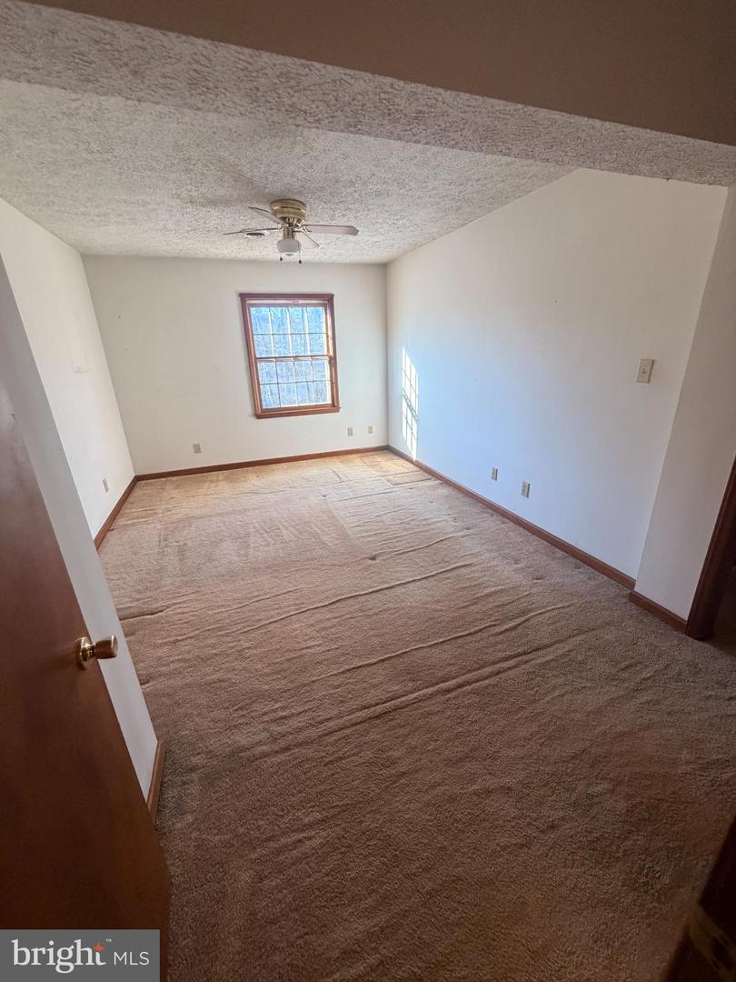 2134 HARPOON DR, STAFFORD, Virginia 22554, 4 Bedrooms Bedrooms, 7 Rooms Rooms,2 BathroomsBathrooms,Residential,For sale,2134 HARPOON DR,VAST2045424 MLS # VAST2045424