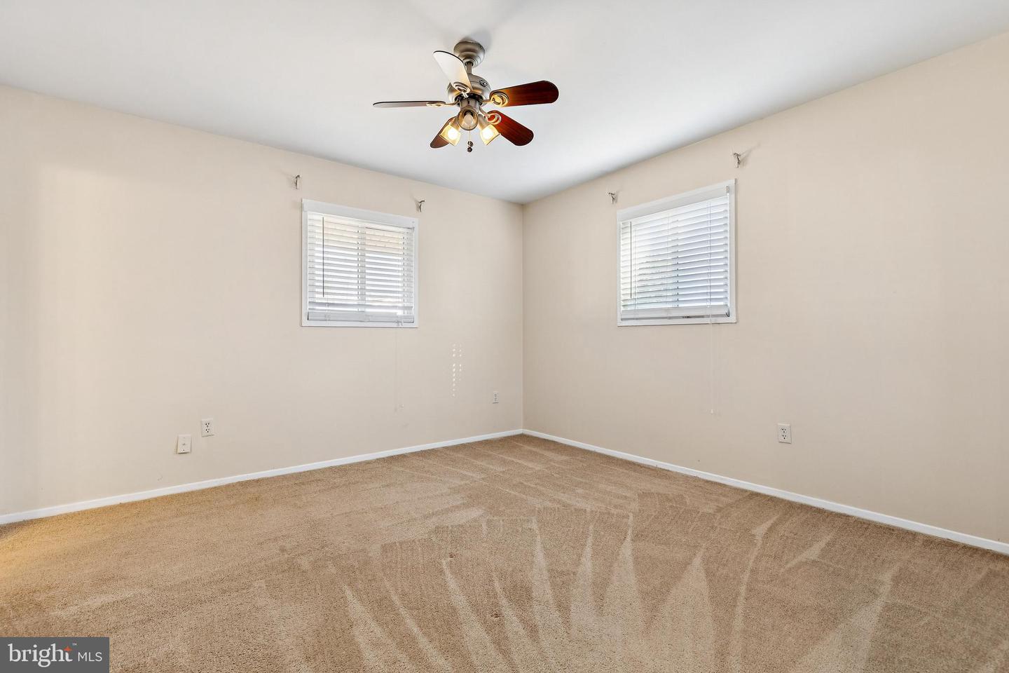 13513 FITZHUGH LN, WOODBRIDGE, Virginia 22191, 3 Bedrooms Bedrooms, ,2 BathroomsBathrooms,Residential,For sale,13513 FITZHUGH LN,VAPW2111014 MLS # VAPW2111014