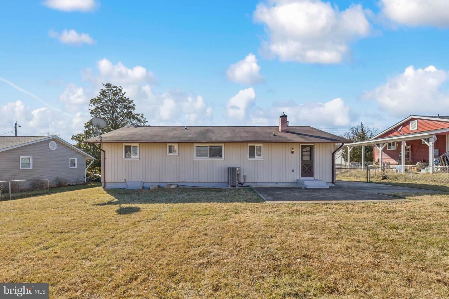 13513 FITZHUGH LN, WOODBRIDGE, Virginia 22191, 3 Bedrooms Bedrooms, ,2 BathroomsBathrooms,Residential,For sale,13513 FITZHUGH LN,VAPW2111014 MLS # VAPW2111014