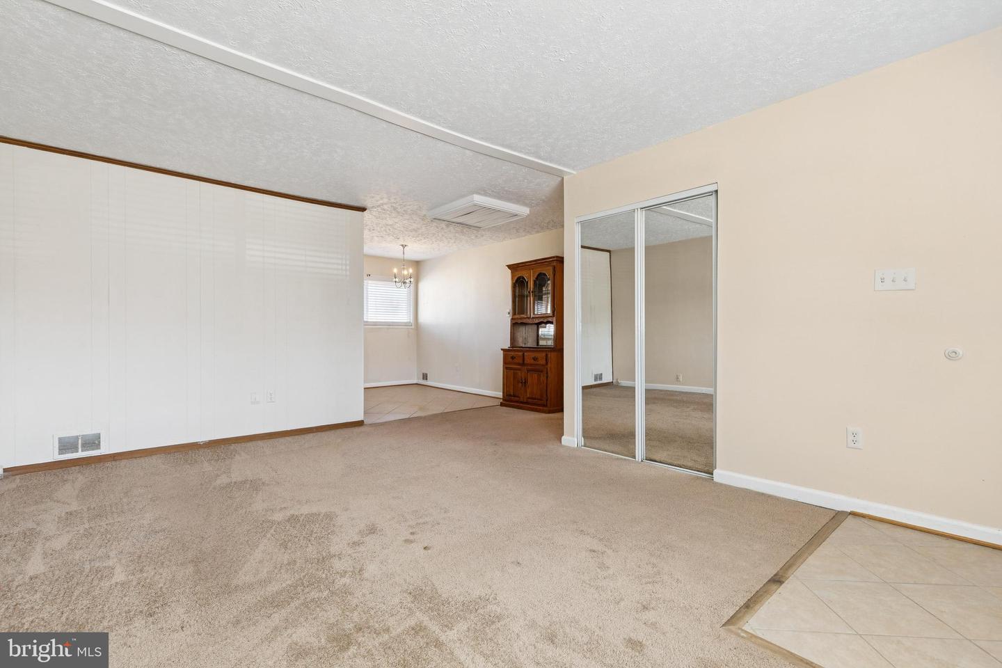 13513 FITZHUGH LN, WOODBRIDGE, Virginia 22191, 3 Bedrooms Bedrooms, ,2 BathroomsBathrooms,Residential,For sale,13513 FITZHUGH LN,VAPW2111014 MLS # VAPW2111014