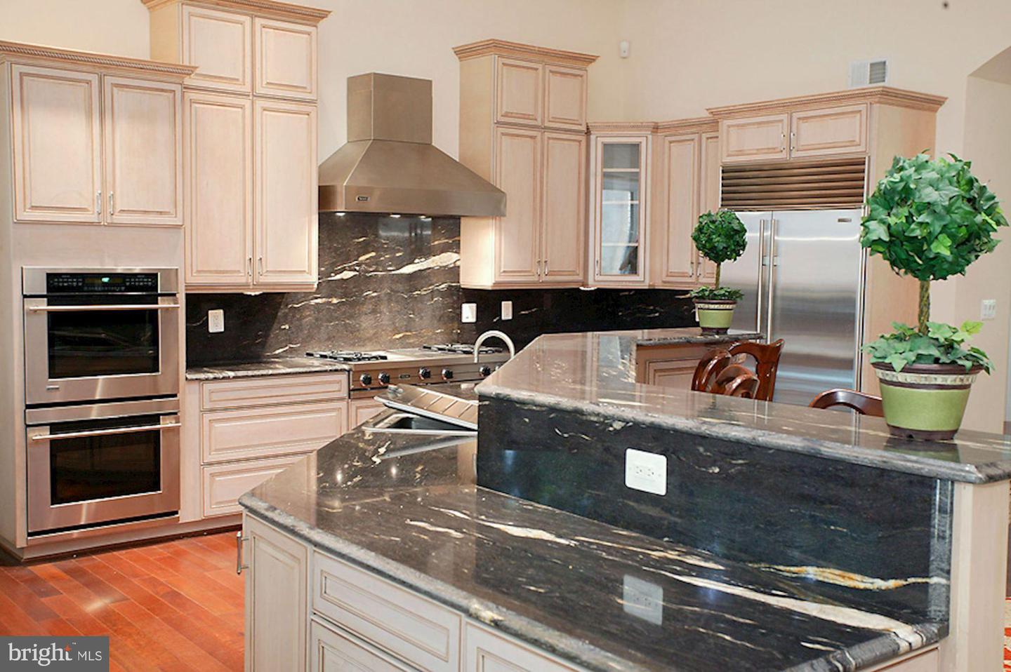 1347 KIRBY RD, MCLEAN, Virginia 22101, 7 Bedrooms Bedrooms, ,7 BathroomsBathrooms,Residential,For sale,1347 KIRBY RD,VAFX2287106 MLS # VAFX2287106