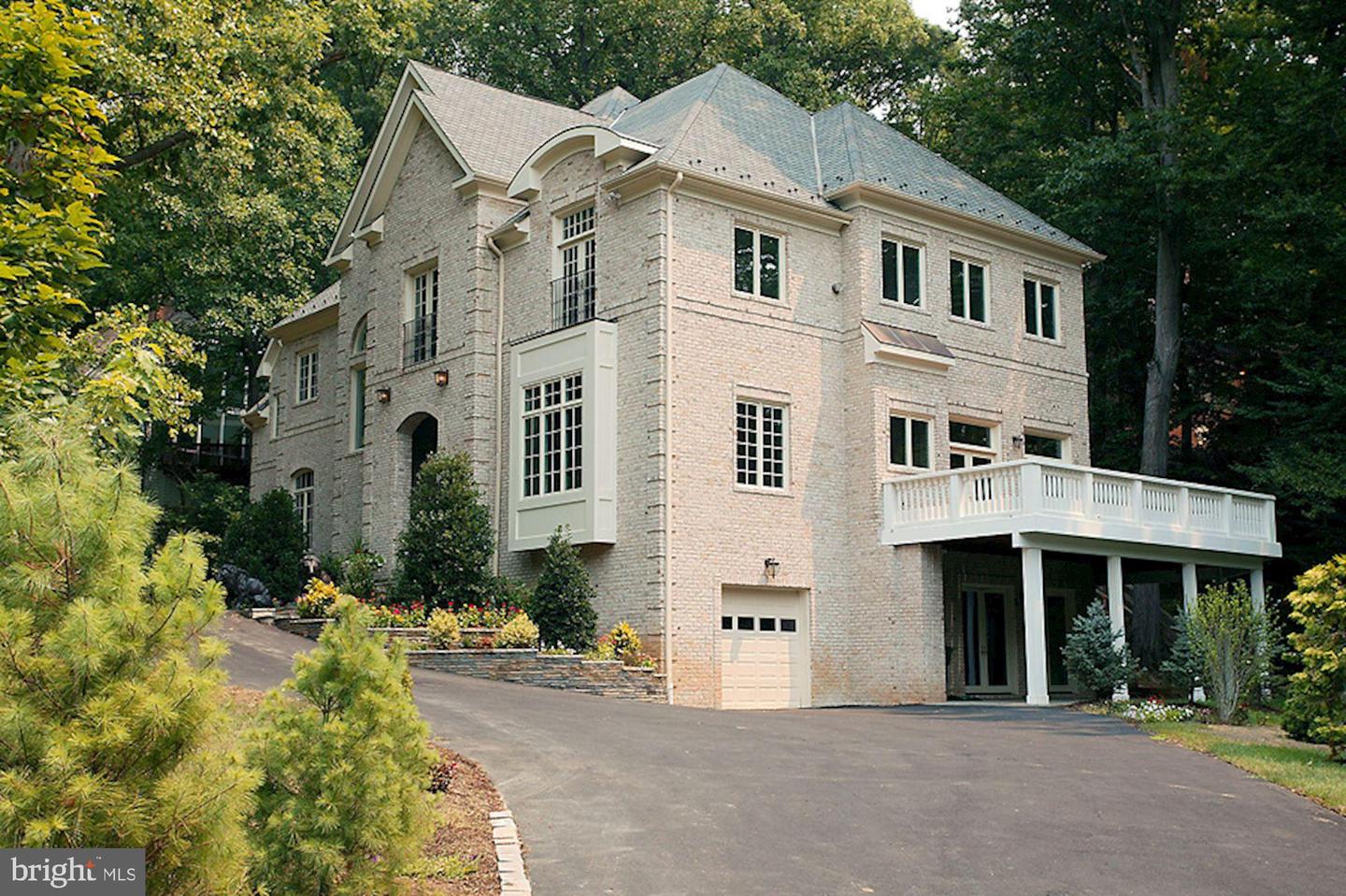 1347 KIRBY RD, MCLEAN, Virginia 22101, 7 Bedrooms Bedrooms, ,7 BathroomsBathrooms,Residential,For sale,1347 KIRBY RD,VAFX2287106 MLS # VAFX2287106