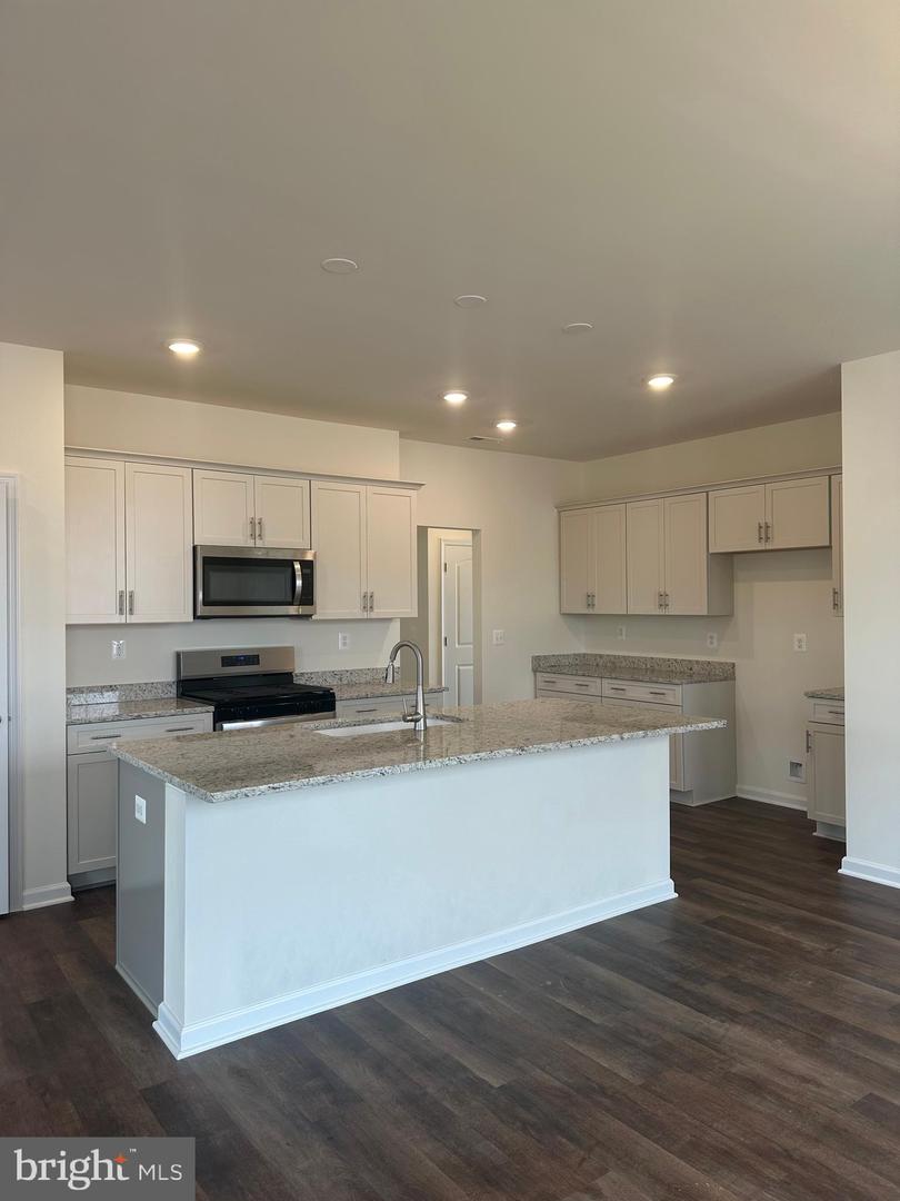 505 BAYBERRY LN, ZION CROSSROADS, Virginia 22942, 3 Bedrooms Bedrooms, 10 Rooms Rooms,2 BathroomsBathrooms,Residential,For sale,505 BAYBERRY LN,VALA2009206 MLS # VALA2009206