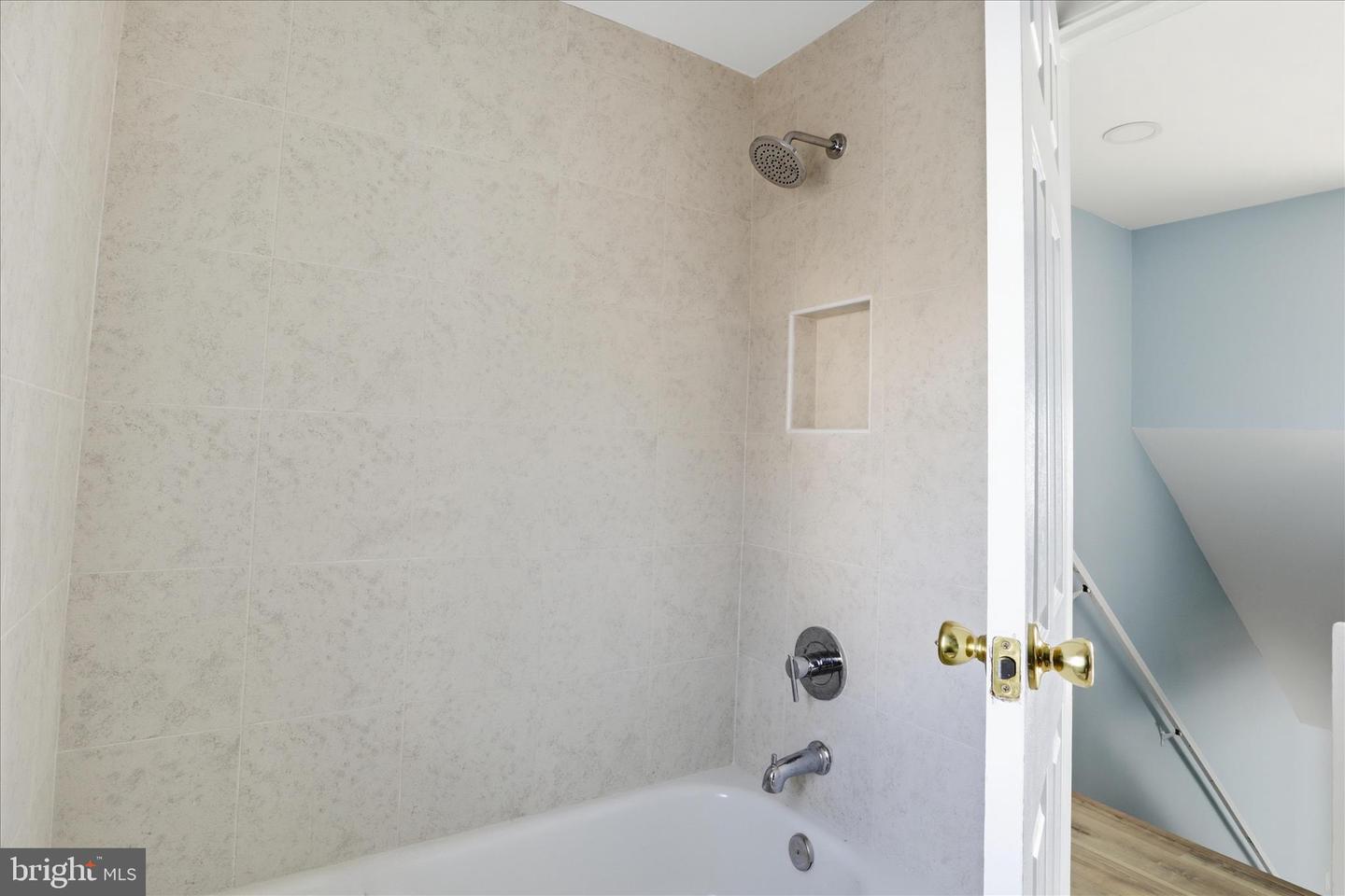 5415 8TH ST S, ARLINGTON, Virginia 22204, 2 Bedrooms Bedrooms, ,1 BathroomBathrooms,Residential,For sale,5415 8TH ST S,VAAR2068024 MLS # VAAR2068024