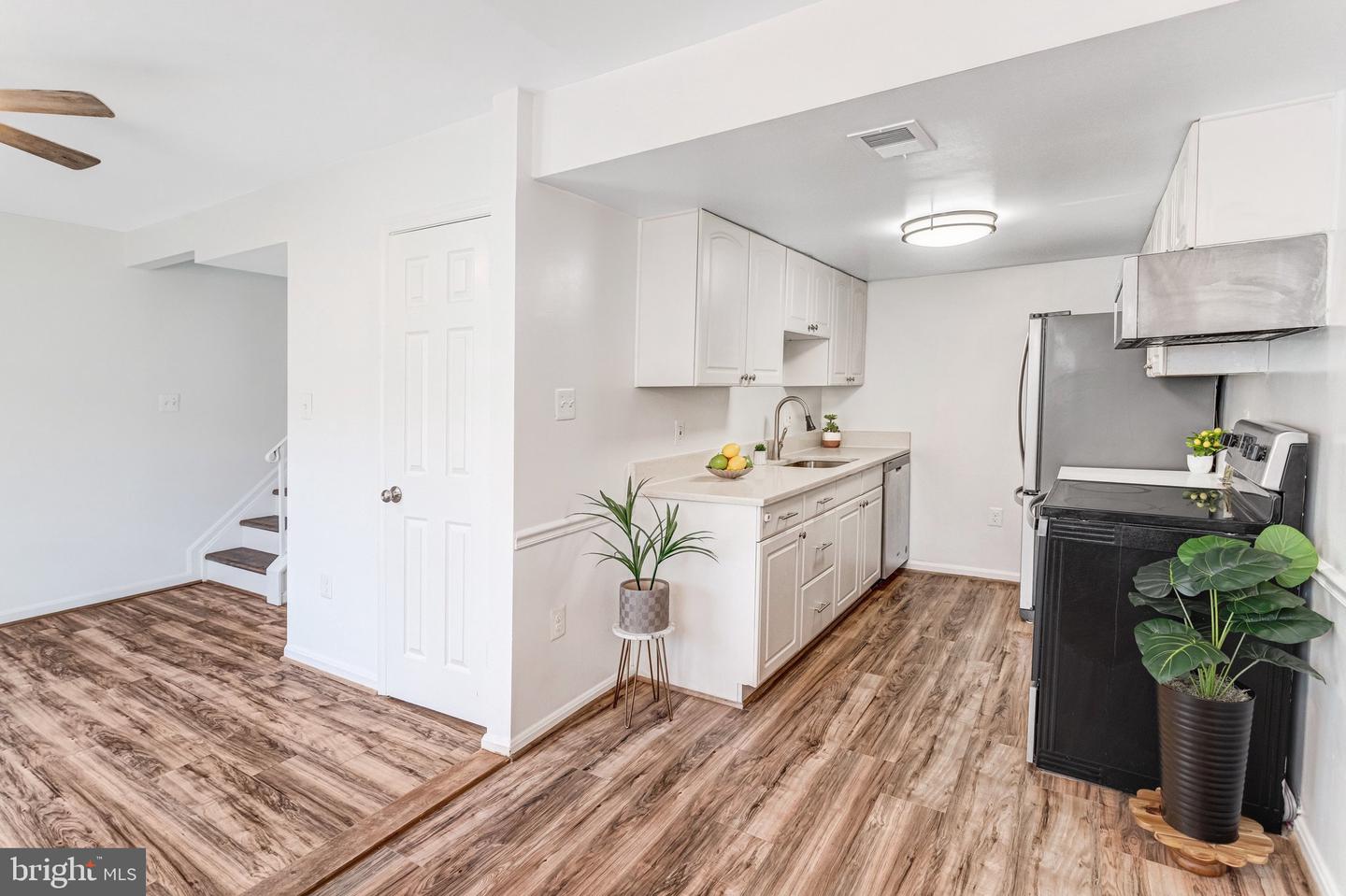 1856 FORT PULASKI CT, DUMFRIES, Virginia 22026, 3 Bedrooms Bedrooms, ,2 BathroomsBathrooms,Residential,For sale,1856 FORT PULASKI CT,VAPW2111066 MLS # VAPW2111066