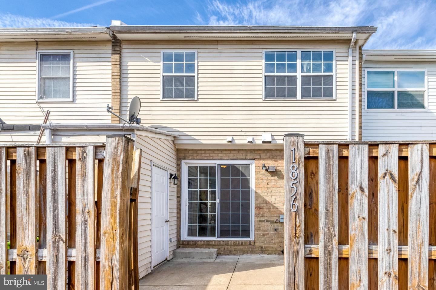 1856 FORT PULASKI CT, DUMFRIES, Virginia 22026, 3 Bedrooms Bedrooms, ,2 BathroomsBathrooms,Residential,For sale,1856 FORT PULASKI CT,VAPW2111066 MLS # VAPW2111066