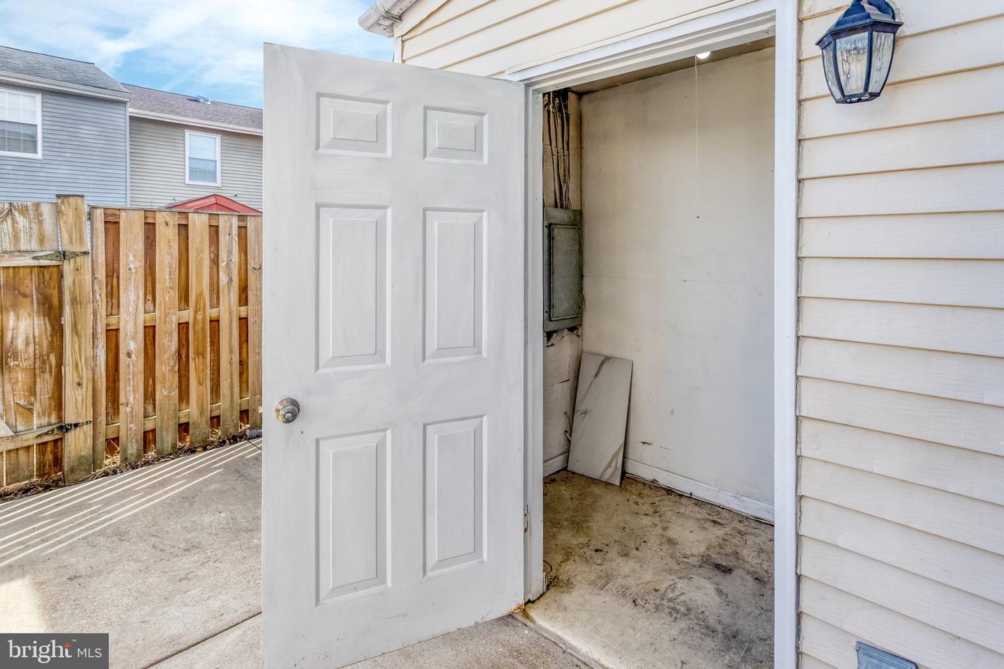 1856 FORT PULASKI CT, DUMFRIES, Virginia 22026, 3 Bedrooms Bedrooms, ,2 BathroomsBathrooms,Residential,For sale,1856 FORT PULASKI CT,VAPW2111066 MLS # VAPW2111066