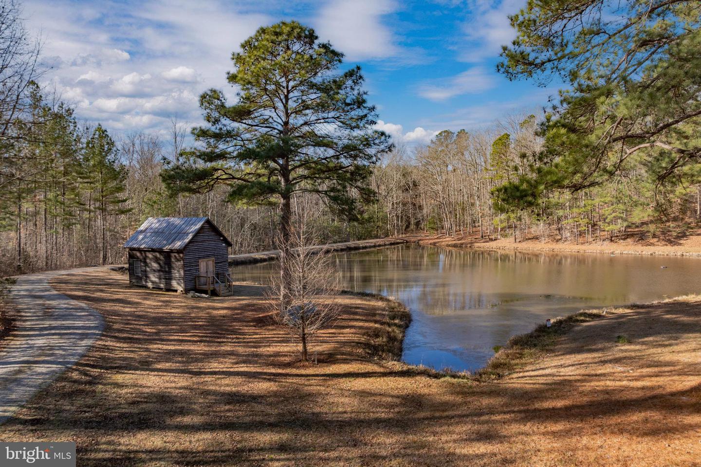 1052 S HILL RD, BRODNAX, Virginia 23920, 3 Bedrooms Bedrooms, 5 Rooms Rooms,2 BathroomsBathrooms,Residential,For sale,1052 S HILL RD,VALB2000070 MLS # VALB2000070