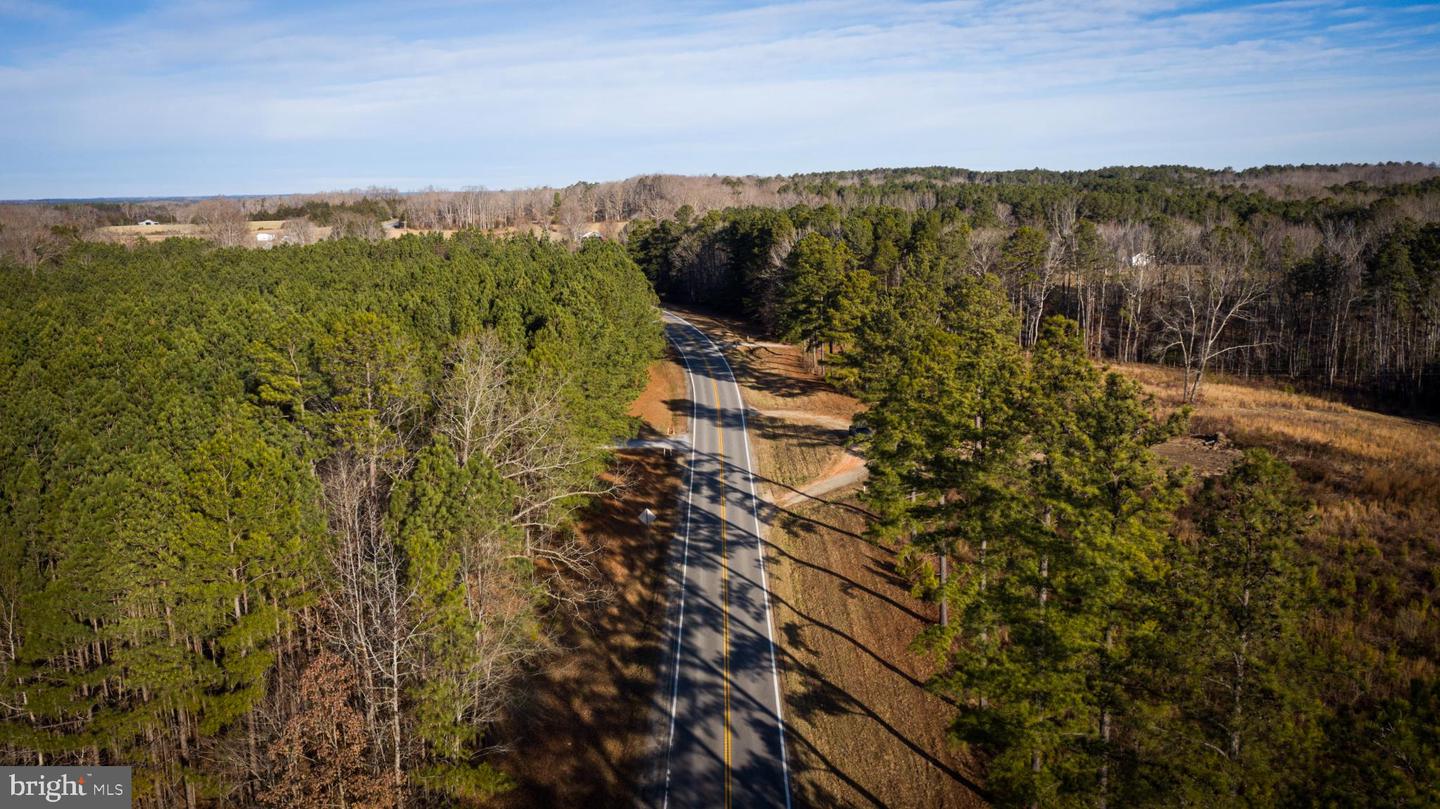 1052 S HILL RD, BRODNAX, Virginia 23920, 3 Bedrooms Bedrooms, 5 Rooms Rooms,2 BathroomsBathrooms,Residential,For sale,1052 S HILL RD,VALB2000070 MLS # VALB2000070