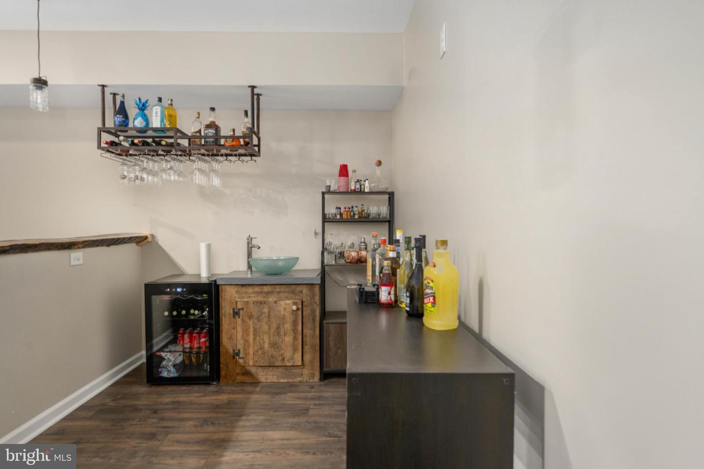 9020 ELLIS LN, SPOTSYLVANIA, Virginia 22553, 5 Bedrooms Bedrooms, 18 Rooms Rooms,3 BathroomsBathrooms,Residential,For sale,9020 ELLIS LN,VASP2038814 MLS # VASP2038814