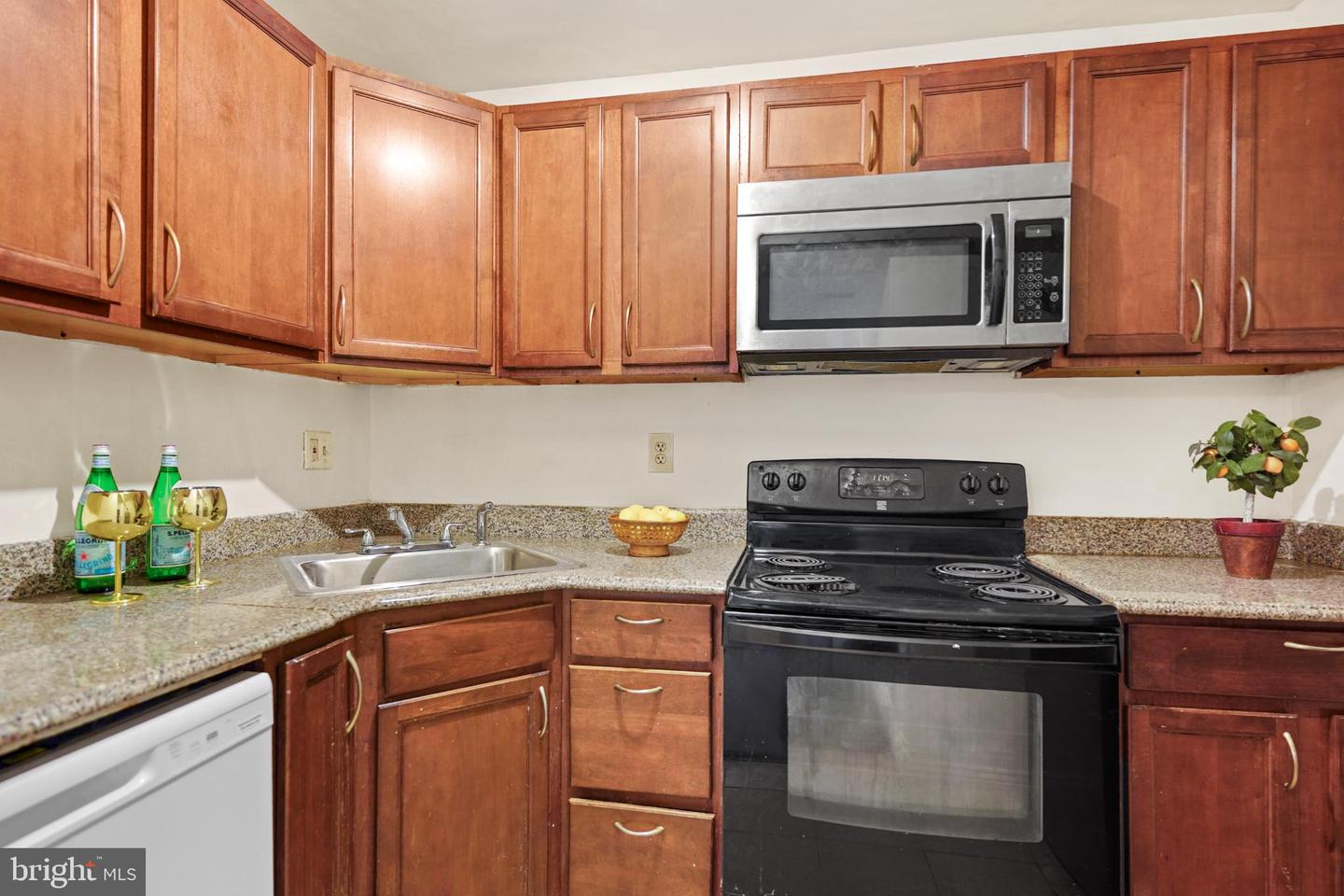 4274 FOOTE ST NE #1, WASHINGTON, District Of Columbia 20019, 3 Bedrooms Bedrooms, 5 Rooms Rooms,2 BathroomsBathrooms,Residential,For sale,4274 FOOTE ST NE #1,DCDC2242910 MLS # DCDC2242910