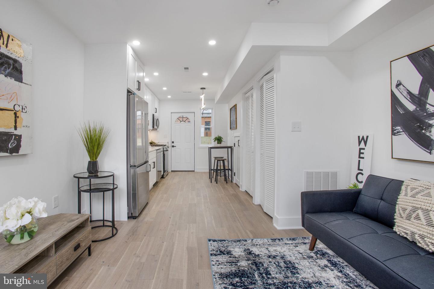 702 19TH ST NE, WASHINGTON, District Of Columbia 20002, 2 Bedrooms Bedrooms, ,1 BathroomBathrooms,Residential,For sale,702 19TH ST NE,DCDC2242916 MLS # DCDC2242916