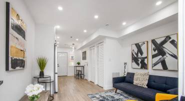 702 19TH ST NE, WASHINGTON, District Of Columbia 20002, 2 Bedrooms Bedrooms, ,1 BathroomBathrooms,Residential,For sale,702 19TH ST NE,DCDC2242916 MLS # DCDC2242916