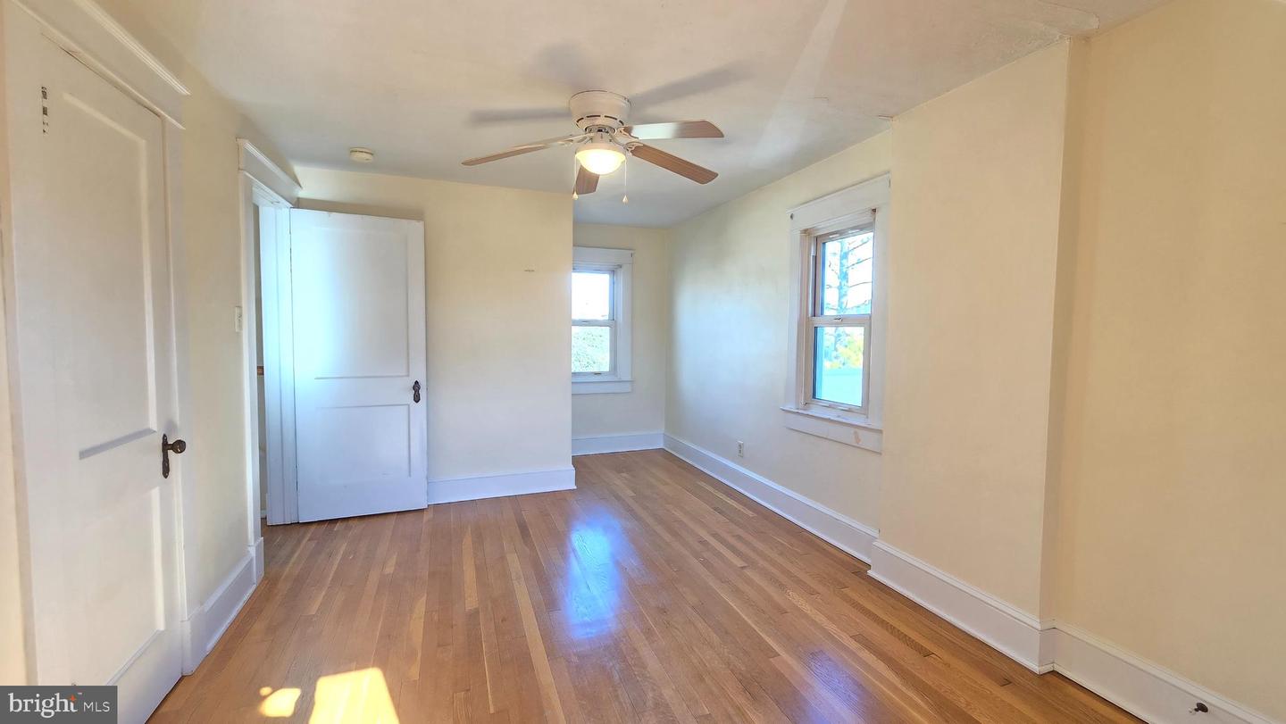 712 FREDERICK AVE, WINCHESTER, Virginia 22601, 3 Bedrooms Bedrooms, ,2 BathroomsBathrooms,Residential,For sale,712 FREDERICK AVE,VAWI2009832 MLS # VAWI2009832