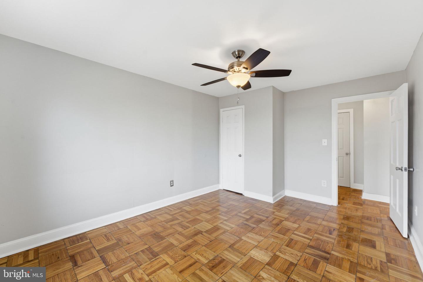 1718 W ABINGDON DR #301, ALEXANDRIA, Virginia 22314, 1 Bedroom Bedrooms, ,1 BathroomBathrooms,Residential,For sale,1718 W ABINGDON DR #301,VAAX2053440 MLS # VAAX2053440