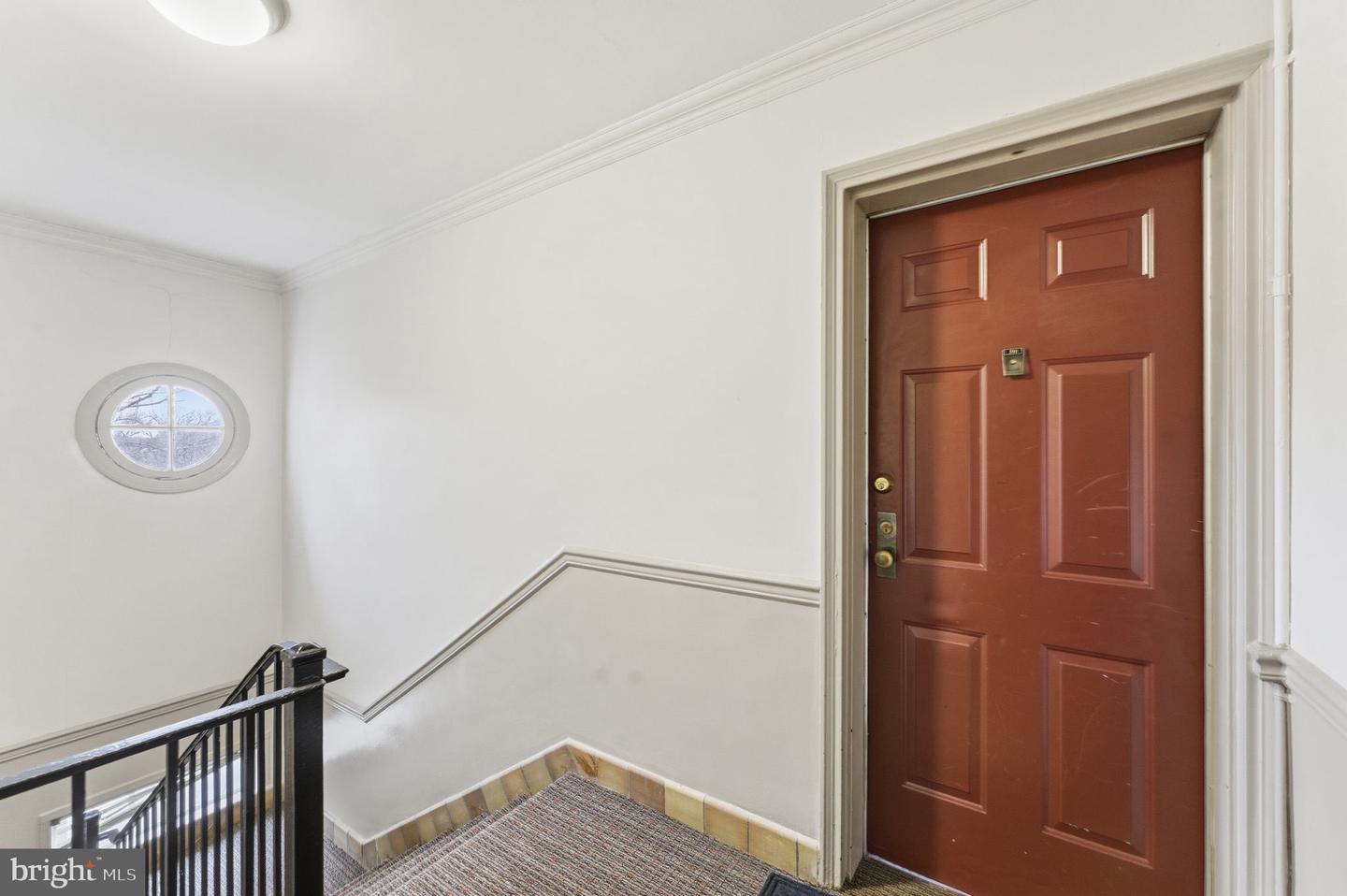 1718 W ABINGDON DR #301, ALEXANDRIA, Virginia 22314, 1 Bedroom Bedrooms, ,1 BathroomBathrooms,Residential,For sale,1718 W ABINGDON DR #301,VAAX2053440 MLS # VAAX2053440