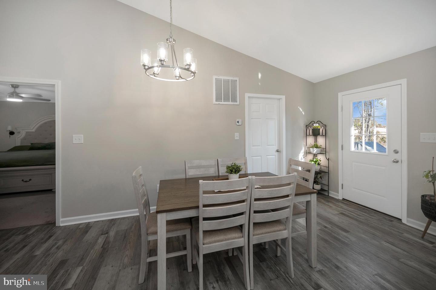 26399 ORANGE SPRINGS RD, UNIONVILLE, Virginia 22567, 3 Bedrooms Bedrooms, 5 Rooms Rooms,2 BathroomsBathrooms,Residential,For sale,26399 ORANGE SPRINGS RD,VAOR2013174 MLS # VAOR2013174