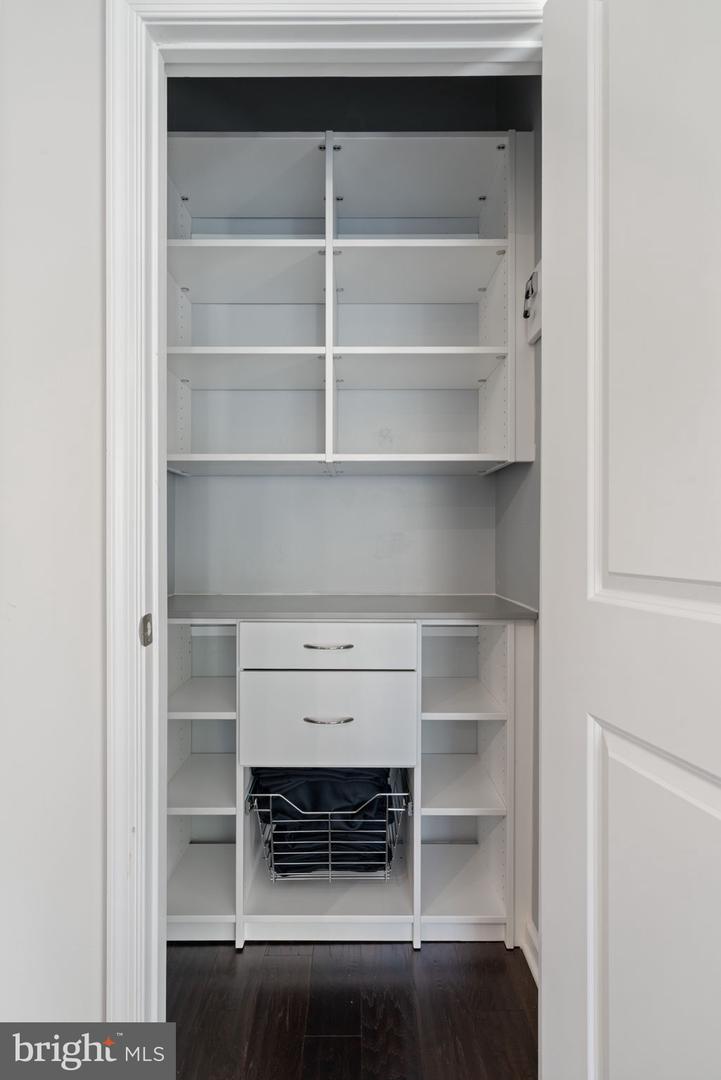 2044 SCARLET PINE RD, DUMFRIES, Virginia 22026, 4 Bedrooms Bedrooms, 18 Rooms Rooms,3 BathroomsBathrooms,Residential,For sale,2044 SCARLET PINE RD,VAPW2111076 MLS # VAPW2111076