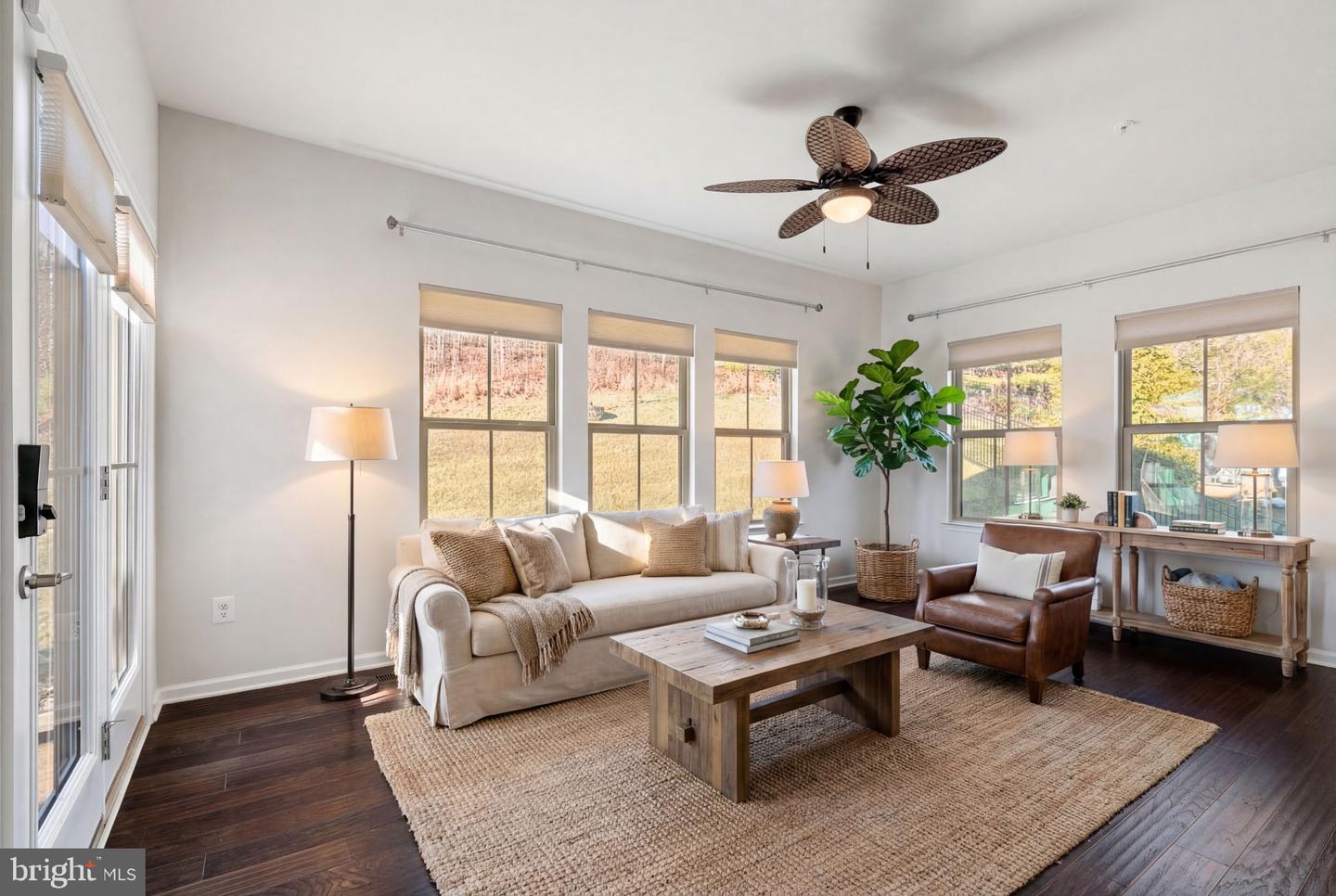 2044 SCARLET PINE RD, DUMFRIES, Virginia 22026, 4 Bedrooms Bedrooms, 18 Rooms Rooms,3 BathroomsBathrooms,Residential,For sale,2044 SCARLET PINE RD,VAPW2111076 MLS # VAPW2111076