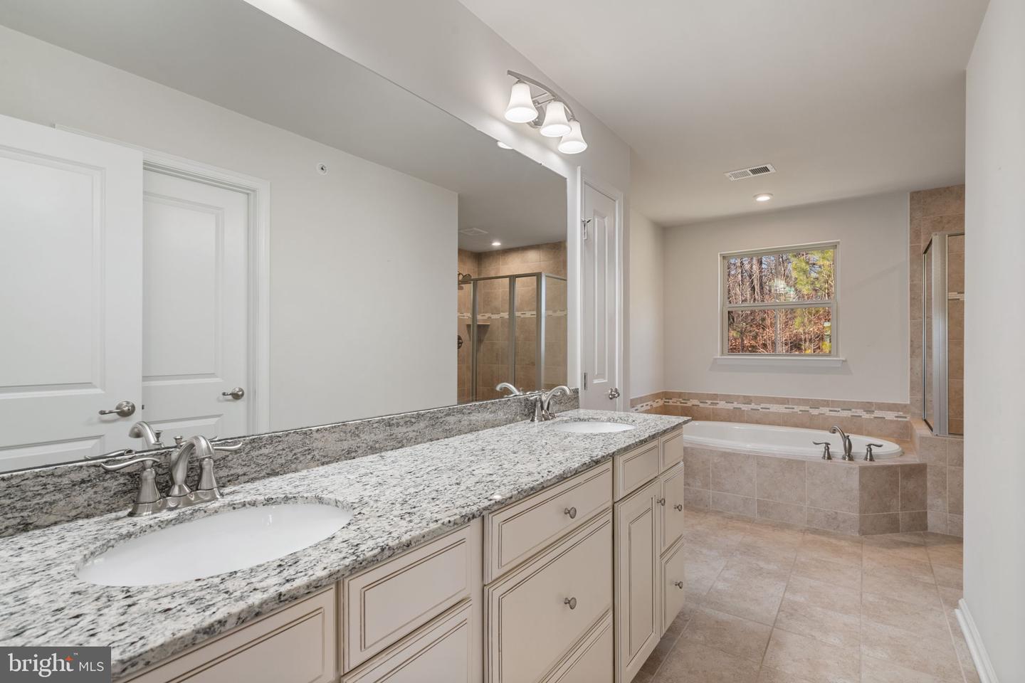 2044 SCARLET PINE RD, DUMFRIES, Virginia 22026, 4 Bedrooms Bedrooms, 18 Rooms Rooms,3 BathroomsBathrooms,Residential,For sale,2044 SCARLET PINE RD,VAPW2111076 MLS # VAPW2111076