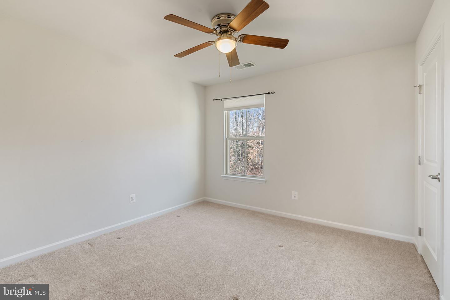 2044 SCARLET PINE RD, DUMFRIES, Virginia 22026, 4 Bedrooms Bedrooms, 18 Rooms Rooms,3 BathroomsBathrooms,Residential,For sale,2044 SCARLET PINE RD,VAPW2111076 MLS # VAPW2111076