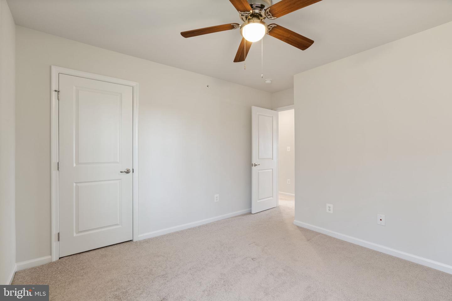 2044 SCARLET PINE RD, DUMFRIES, Virginia 22026, 4 Bedrooms Bedrooms, 18 Rooms Rooms,3 BathroomsBathrooms,Residential,For sale,2044 SCARLET PINE RD,VAPW2111076 MLS # VAPW2111076