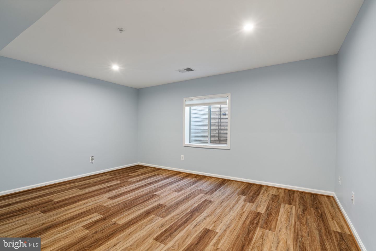 2044 SCARLET PINE RD, DUMFRIES, Virginia 22026, 4 Bedrooms Bedrooms, 18 Rooms Rooms,3 BathroomsBathrooms,Residential,For sale,2044 SCARLET PINE RD,VAPW2111076 MLS # VAPW2111076