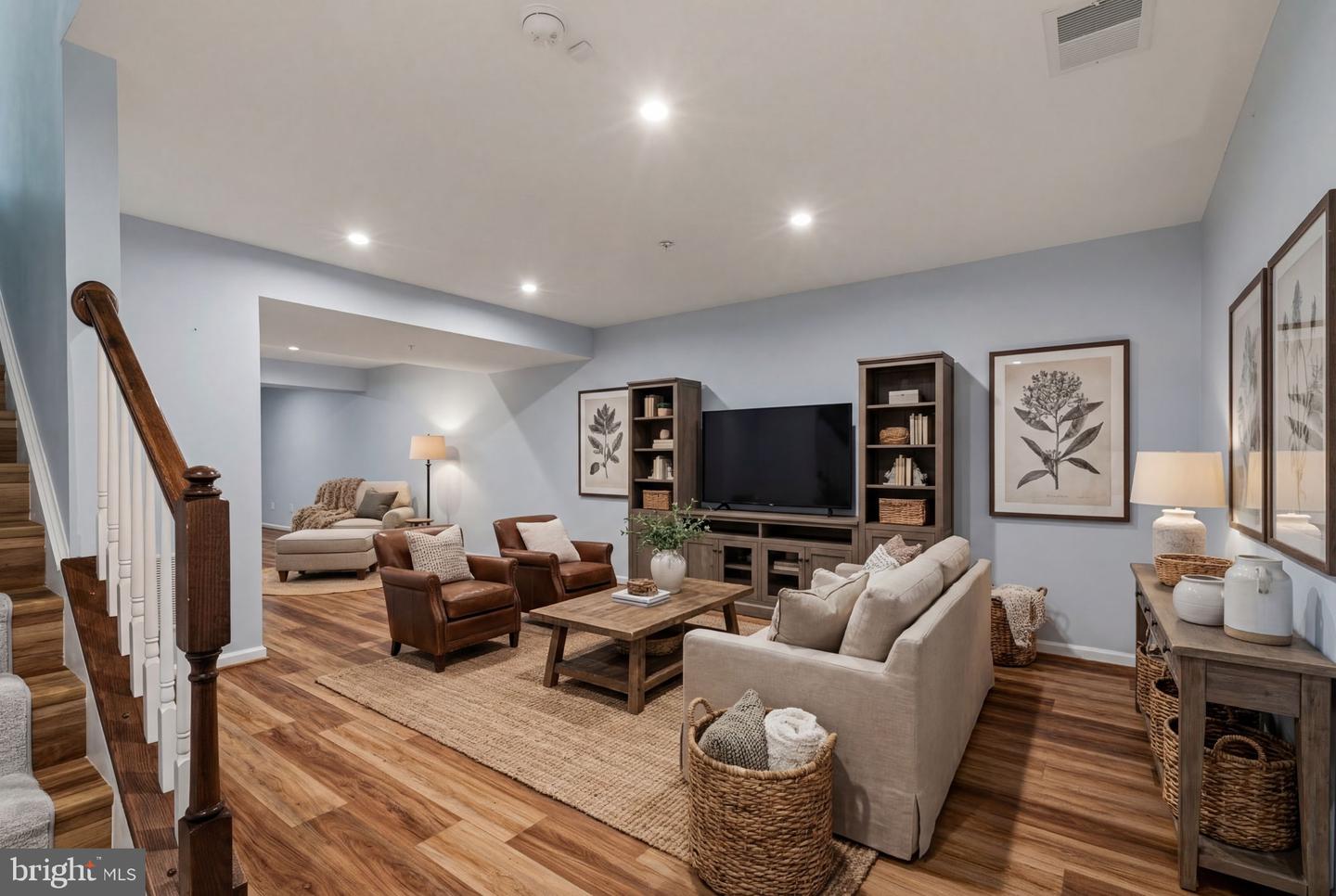 2044 SCARLET PINE RD, DUMFRIES, Virginia 22026, 4 Bedrooms Bedrooms, 18 Rooms Rooms,3 BathroomsBathrooms,Residential,For sale,2044 SCARLET PINE RD,VAPW2111076 MLS # VAPW2111076