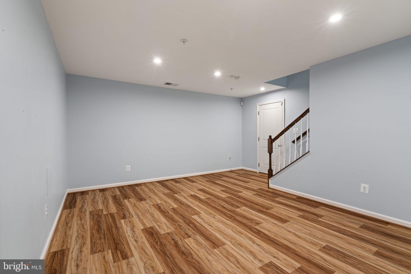 2044 SCARLET PINE RD, DUMFRIES, Virginia 22026, 4 Bedrooms Bedrooms, 18 Rooms Rooms,3 BathroomsBathrooms,Residential,For sale,2044 SCARLET PINE RD,VAPW2111076 MLS # VAPW2111076