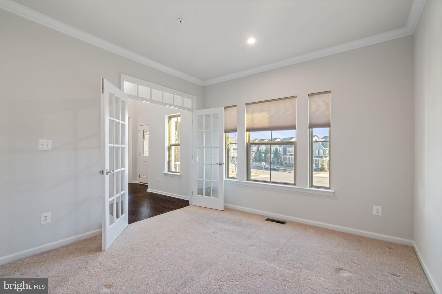 2044 SCARLET PINE RD, DUMFRIES, Virginia 22026, 4 Bedrooms Bedrooms, 18 Rooms Rooms,3 BathroomsBathrooms,Residential,For sale,2044 SCARLET PINE RD,VAPW2111076 MLS # VAPW2111076