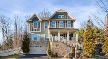 2044 SCARLET PINE RD, DUMFRIES, Virginia 22026, 4 Bedrooms Bedrooms, 18 Rooms Rooms,3 BathroomsBathrooms,Residential,For sale,2044 SCARLET PINE RD,VAPW2111076 MLS # VAPW2111076