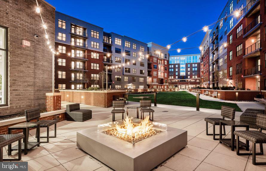 2960 VADEN DR #2-103, FAIRFAX, Virginia 22031, 1 Bedroom Bedrooms, ,2 BathroomsBathrooms,Residential,For sale,2960 VADEN DR #2-103,VAFX2287166 MLS # VAFX2287166