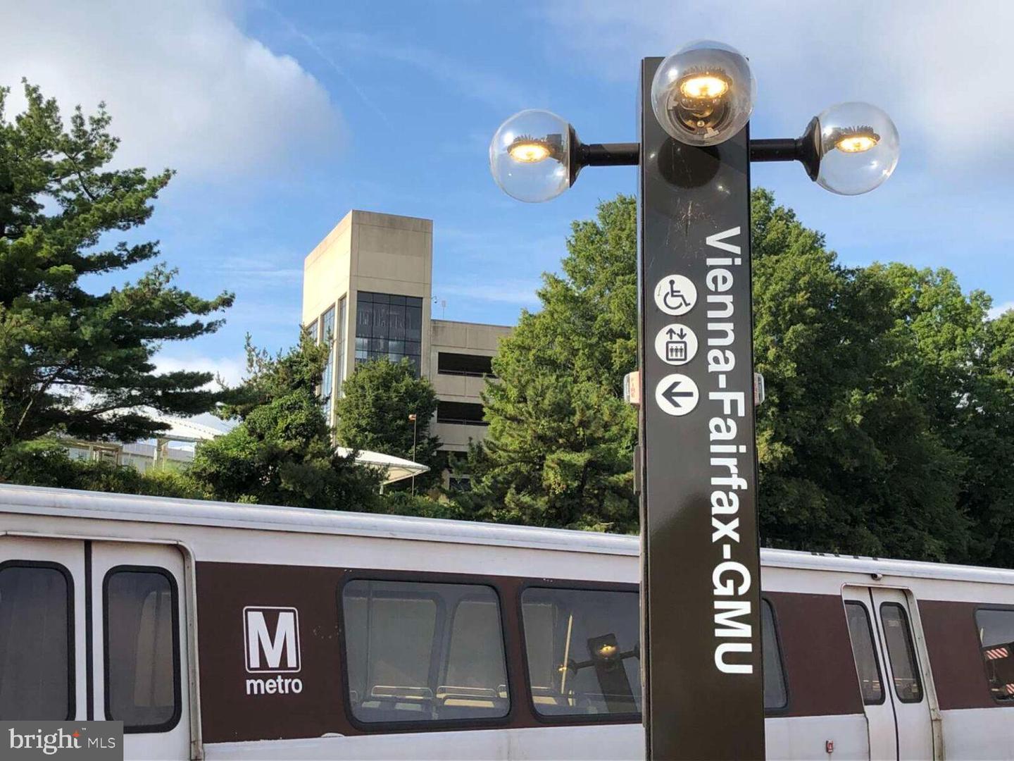 2960 VADEN DR #2-103, FAIRFAX, Virginia 22031, 1 Bedroom Bedrooms, ,2 BathroomsBathrooms,Residential,For sale,2960 VADEN DR #2-103,VAFX2287166 MLS # VAFX2287166